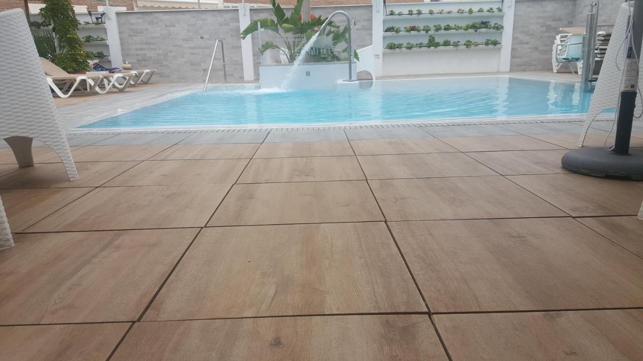 Hostal La Ermita Nerja Εξωτερικό φωτογραφία
