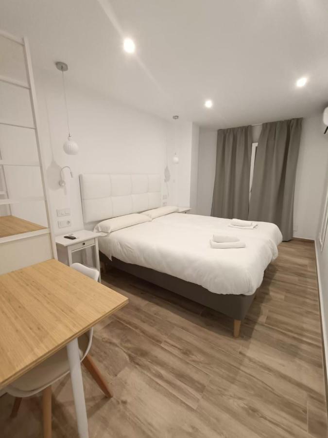 Hostal La Ermita Nerja Εξωτερικό φωτογραφία