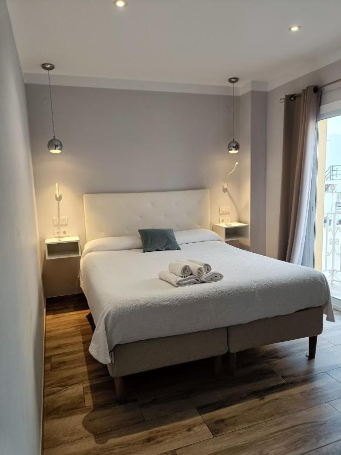 Hostal La Ermita Nerja Εξωτερικό φωτογραφία