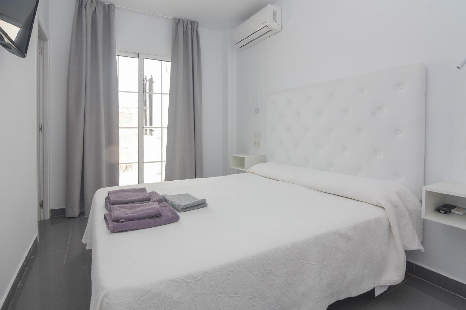 Hostal La Ermita Nerja Εξωτερικό φωτογραφία